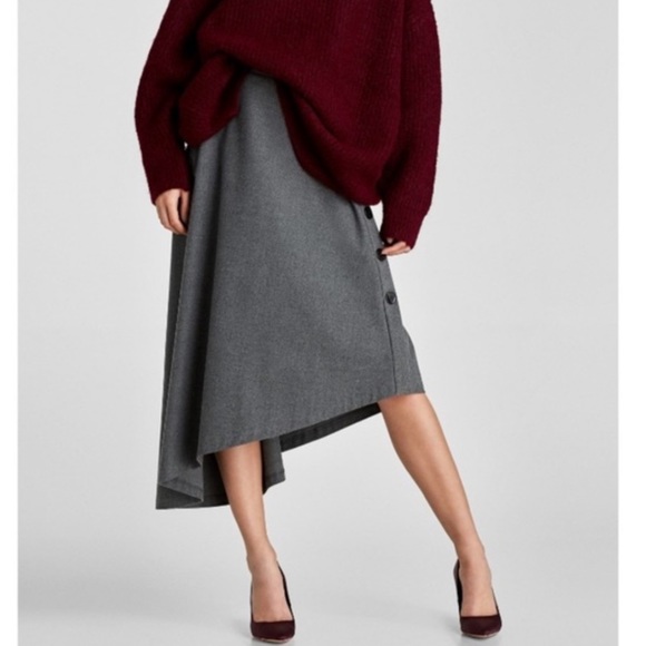 ZARA Beautiful Grey Asymmetrical Skirt with Large Side Buttons - Picture 1 of 11
